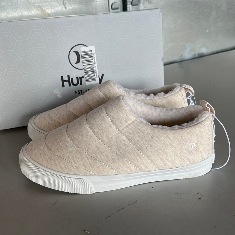 NWT Womens Hurley Arlo Puff Natural Slip On VARIOUS SIZES